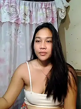 luna light23 online show from 10/03/25, 08:39