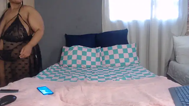 PIXIEBITCHXXX26 online show from 07/05/26, 02:13