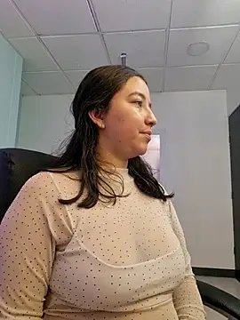 annyaparis online show from 10/16/25, 01:23