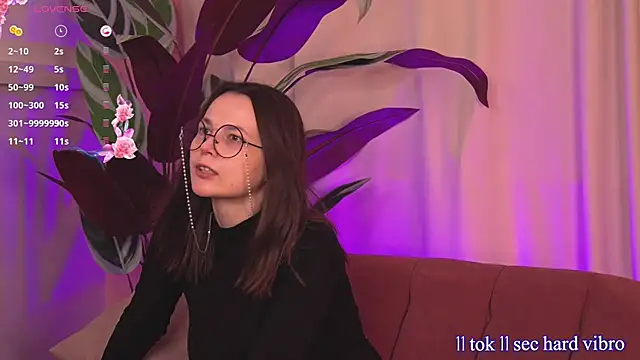 Snapshot of cherryy_ladyy chatting on 11/11/25, 09:53 cherryy ladyy online show from 11/11/25, 09:53