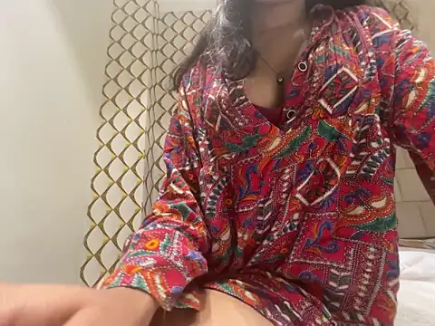 Snapshot of dubyzubygirl chatting on 11/04/25, 07:57 dubyzubygirl online show from 11/04/25, 07:57