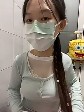 Snapshot of baobei-527 chatting on 10/31/25, 12:39 baobei-527 online show from 10/31/25, 12:39