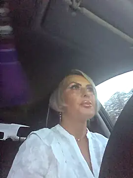 KirraWhite online show from 10/07/25, 04:20