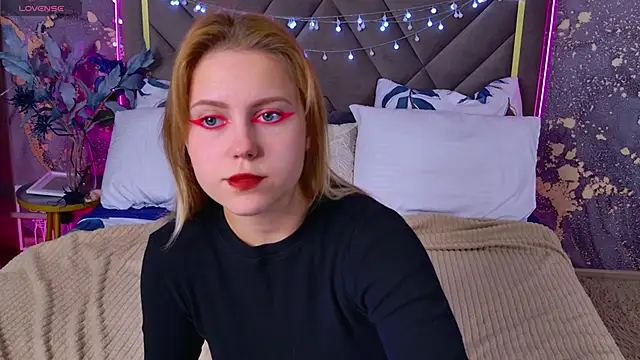 Stellahaart online show from 09/30/25, 12:32