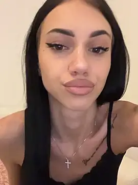 Snapshot of ilariea_girl chatting on 11/02/25, 10:56 ilariea girl online show from 11/02/25, 10:56