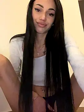 Snapshot of ilariea_girl chatting on 11/09/25, 09:35 ilariea girl online show from 11/09/25, 09:35