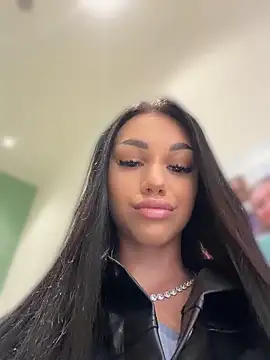 ilariea girl online show from 05/10/26, 02:11