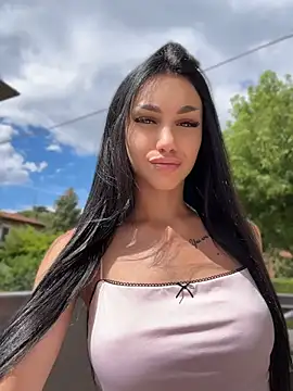 ilariea girl online show from 06/10/26, 01:43