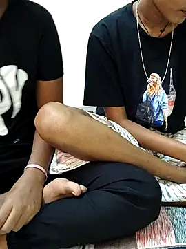 Unique girls90 online show from 11/08/25, 04:01