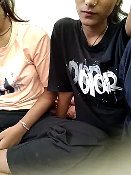 Unique girls90 online show from 12/17/25, 09:04