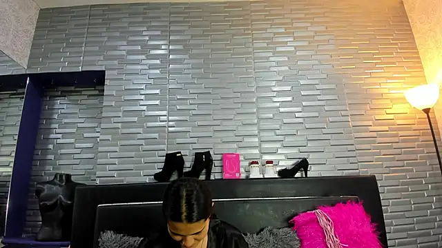 ChloeMorelli online show from 10/04/25, 02:20