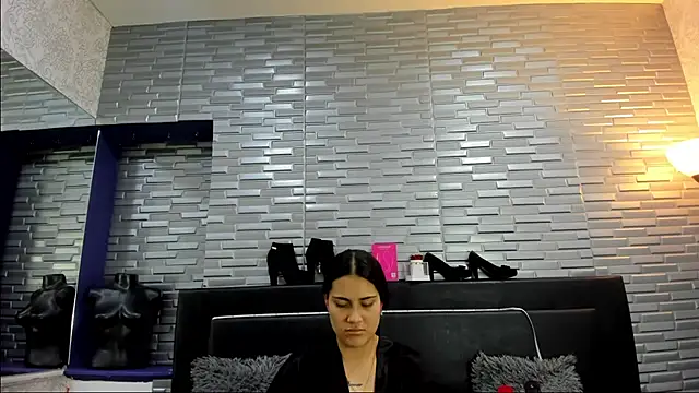 ChloeMorelli online show from 10/15/25, 02:22