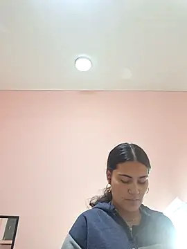 Snapshot of ChloeMorelli chatting on 12/15/25, 12:20 ChloeMorelli online show from 12/15/25, 12:20