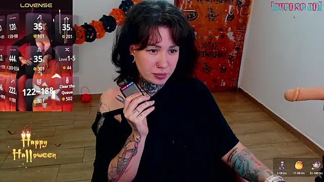 Snapshot of Senorita__Dakota chatting on 10/18/25, 06:30 Senorita  Dakota online show from 10/18/25, 06:30