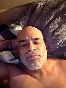 DeeBestEver online show from 11/20/25, 01:55