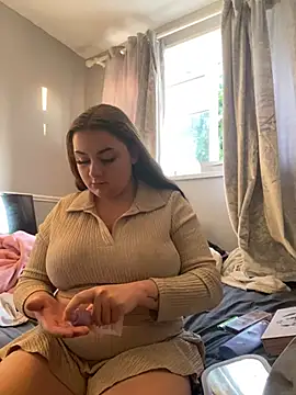 MadelineLeah online show from 07/17/26, 07:08