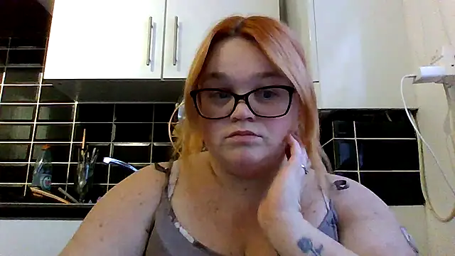 Curvy-AmyX online show from 10/05/25, 05:00