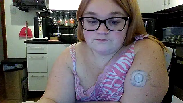 Curvy-AmyX online show from 10/15/25, 10:21