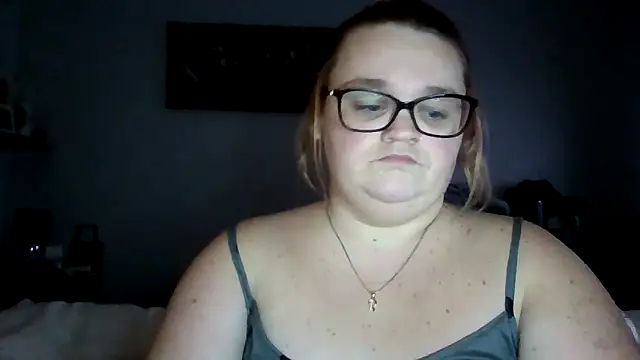 Curvy-AmyX online show from 10/20/25, 07:47