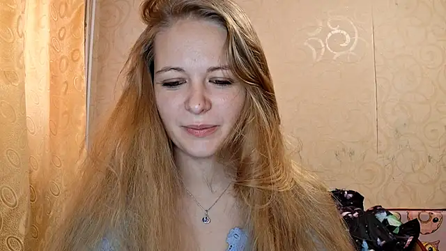 Snapshot of Marry_Wild chatting on 10/15/25, 06:57 Marry Wild online show from 10/15/25, 06:57