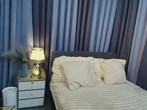 Snapshot of Kaydee_Callix chatting on 10/07/25, 04:37 Kaydee Callix online show from 10/07/25, 04:37