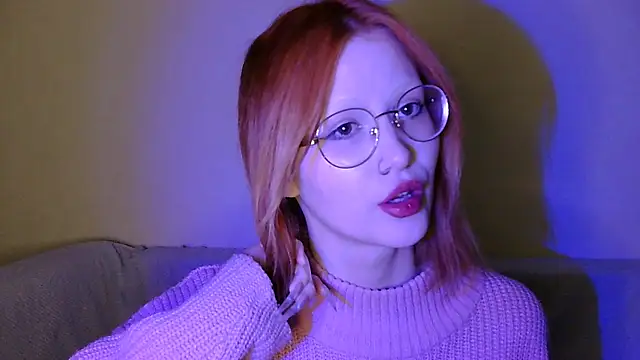 Nyra Thira online show from 10/23/25, 12:21