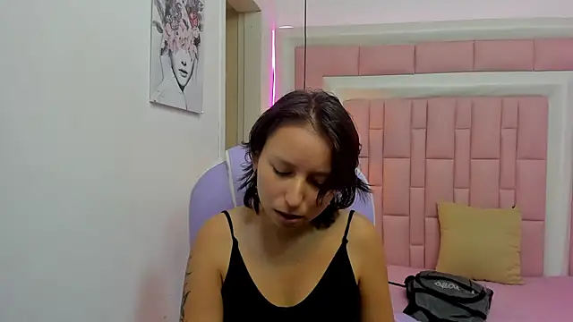 Klaret Toy online show from 06/10/26, 07:46