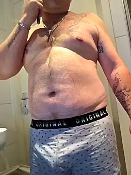 Snapshot of hot-brabo chatting on 10/04/25, 11:08 hot-brabo online show from 10/04/25, 11:08