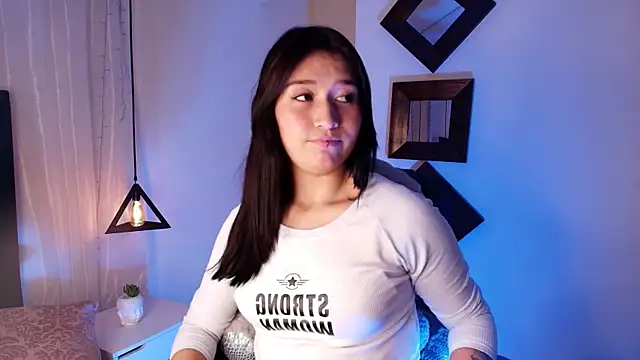 Snapshot of Rubyvixxen_ chatting on 10/08/25, 03:15 Rubyvixxen  online show from 10/08/25, 03:15