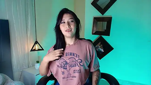 Snapshot of Rubyvixxen_ chatting on 10/11/25, 03:17 Rubyvixxen  online show from 10/11/25, 03:17