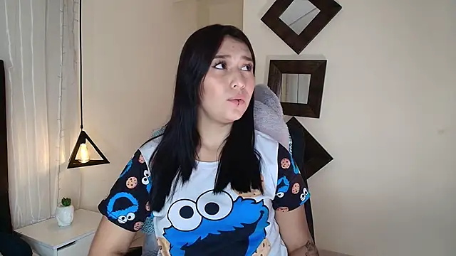 Snapshot of Rubyvixxen_ chatting on 10/17/25, 03:31 Rubyvixxen  online show from 10/17/25, 03:31