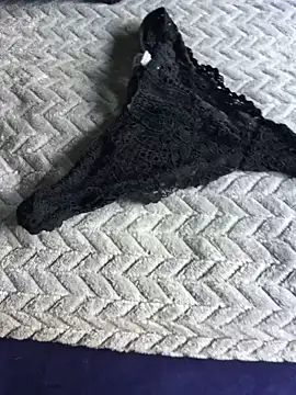 Snapshot of Lamarocainee chatting on 10/04/25, 01:53 Lamarocainee online show from 10/04/25, 01:53