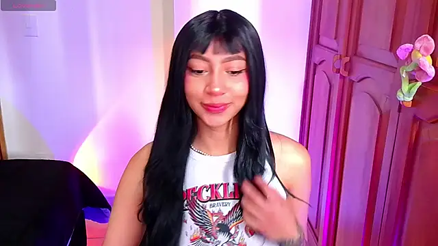 Snapshot of emma_web_ chatting on 10/03/25, 03:20 emma web online show from 10/03/25, 03:20