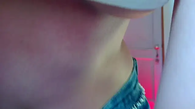 emma web  online show from 07/24/26, 04:16