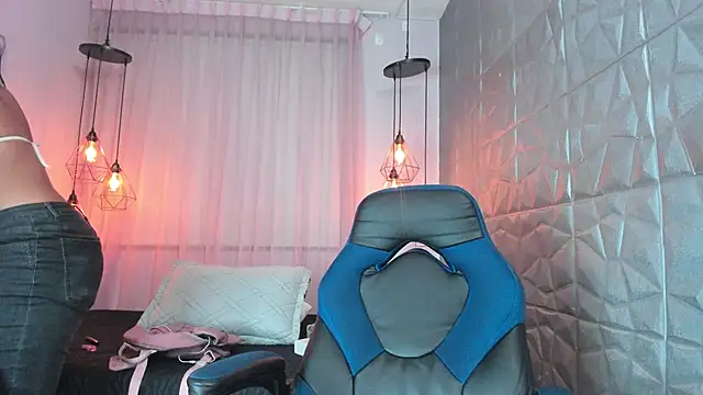 Snapshot of MADDY_MAGIC chatting on 11/07/25, 07:47 MADDY MAGIC online show from 11/07/25, 07:47