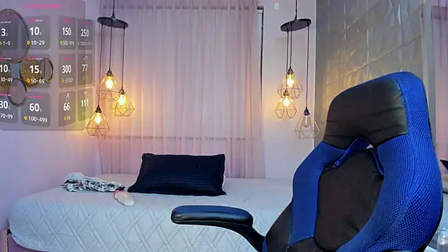 Snapshot of MADDY_MAGIC chatting on 12/02/25, 07:42 MADDY MAGIC online show from 12/02/25, 07:42