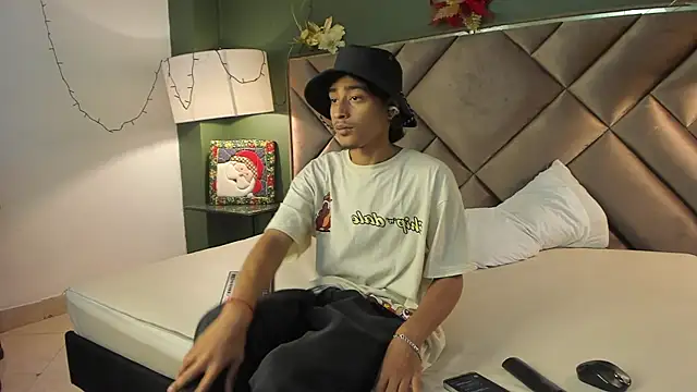 Dickie Dicking online show from 12/15/25, 10:25