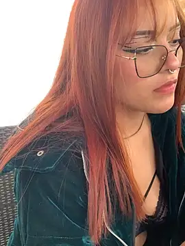 LaiaPink  online show from 10/25/25, 08:36