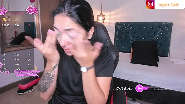 Snapshot of isaa_dl chatting on 11/15/25, 11:07 isaa dl online show from 11/15/25, 11:07