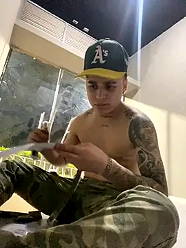 jeff2995  online show from 10/29/25, 06:37