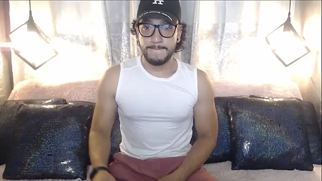 Snapshot of Ethan_w12 chatting on 10/22/25, 12:00 Ethan w12 online show from 10/22/25, 12:00