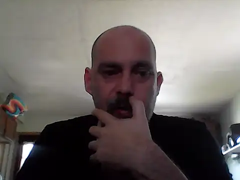 crazyheratic8 online show from 05/04/26, 07:21