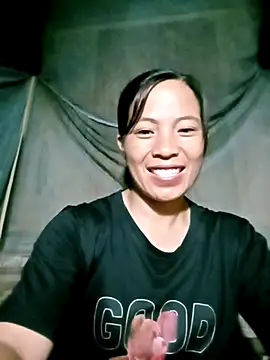 Snapshot of -Lauren- chatting on 10/02/25, 11:01 -Lauren- online show from 10/02/25, 11:01