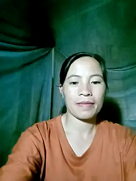 Snapshot of -Lauren- chatting on 10/03/25, 12:13 -Lauren- online show from 10/03/25, 12:13