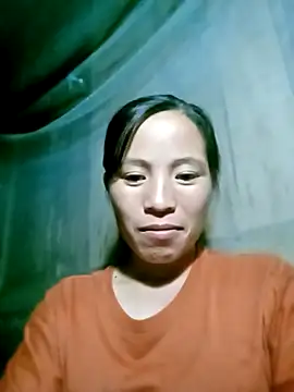 Snapshot of -Lauren- chatting on 10/11/25, 12:26 -Lauren- online show from 10/11/25, 12:26