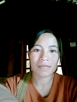 Snapshot of -Lauren- chatting on 10/12/25, 01:37 -Lauren- online show from 10/12/25, 01:37