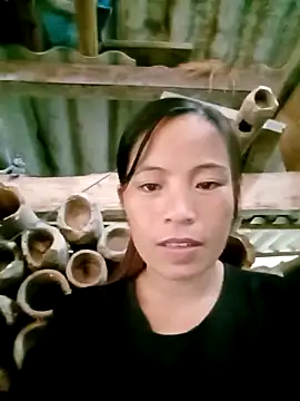 Snapshot of -Lauren- chatting on 10/14/25, 12:22 -Lauren- online show from 10/14/25, 12:22