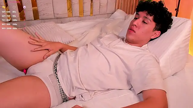 kai zareck online show from 10/19/25, 11:22