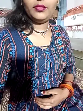 Snapshot of Neelam-baby1 chatting on 10/28/25, 03:25 Neelam-baby1 online show from 10/28/25, 03:25