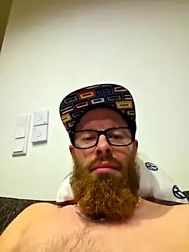 Snapshot of knopp877 chatting on 11/14/25, 10:07 knopp877 online show from 11/14/25, 10:07